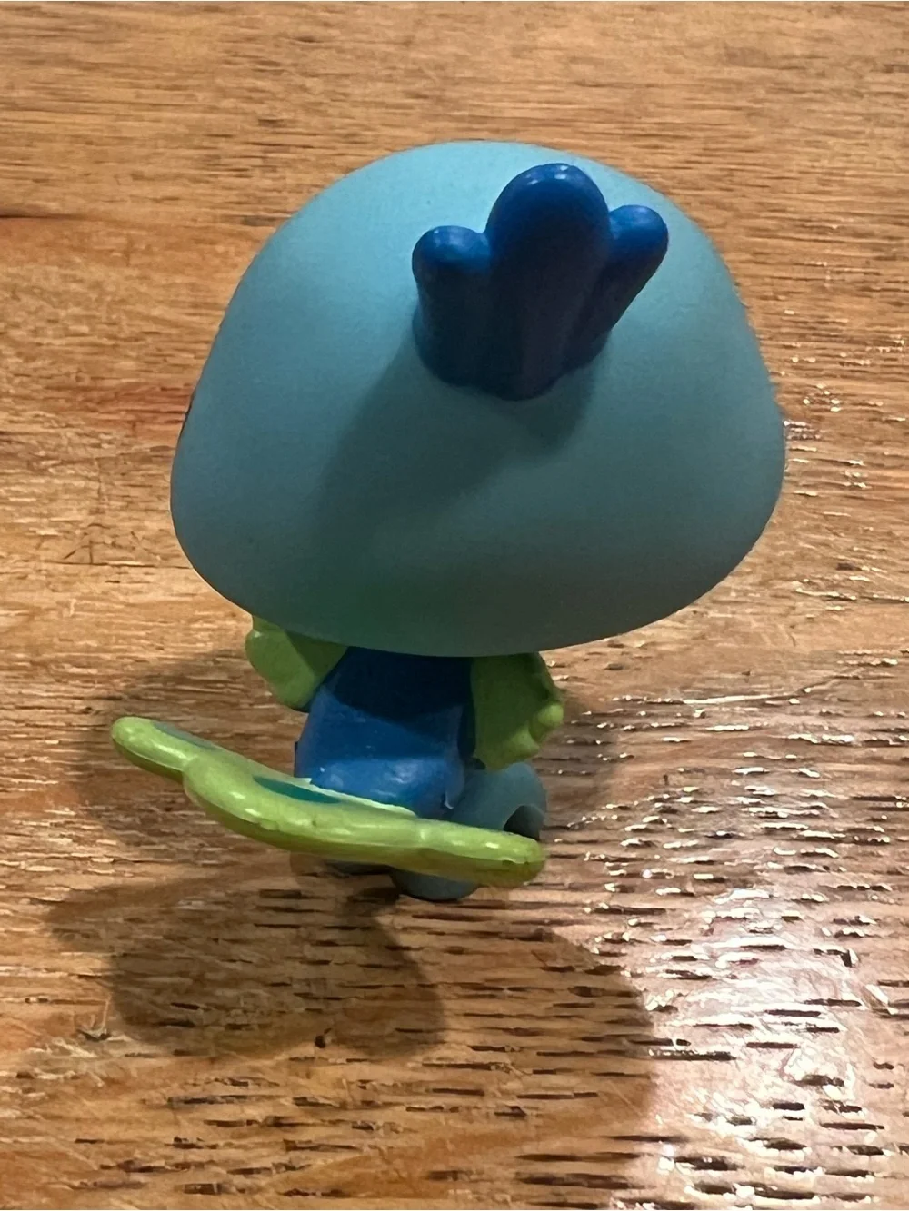 Littlest Pet Shop Teal and Dark Blue Bird Figurine